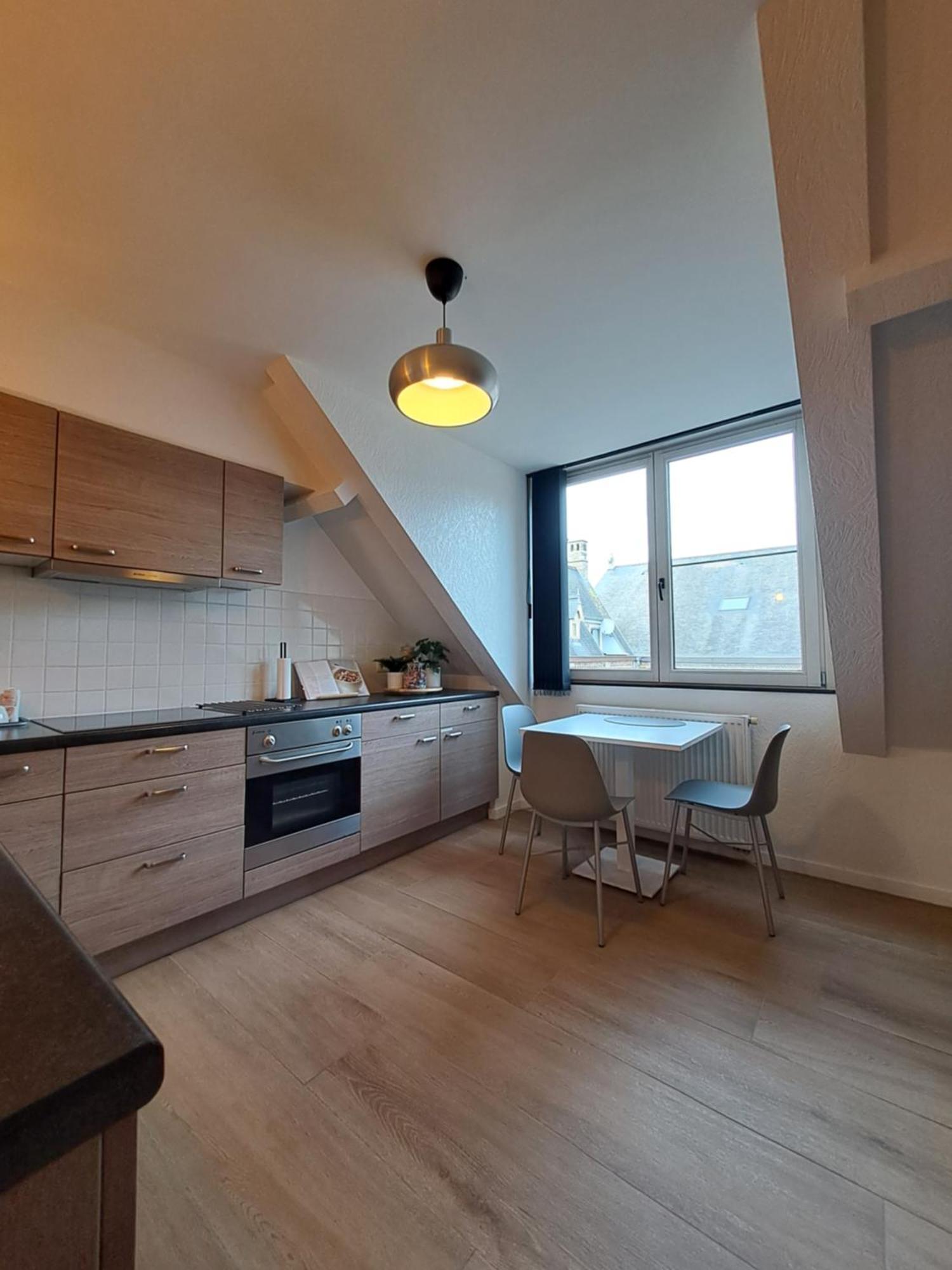 The Carmelite Apartment Ипер Екстериор снимка
